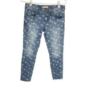 Free People Floral Patterned Denim Skinny Jeans. Size 27